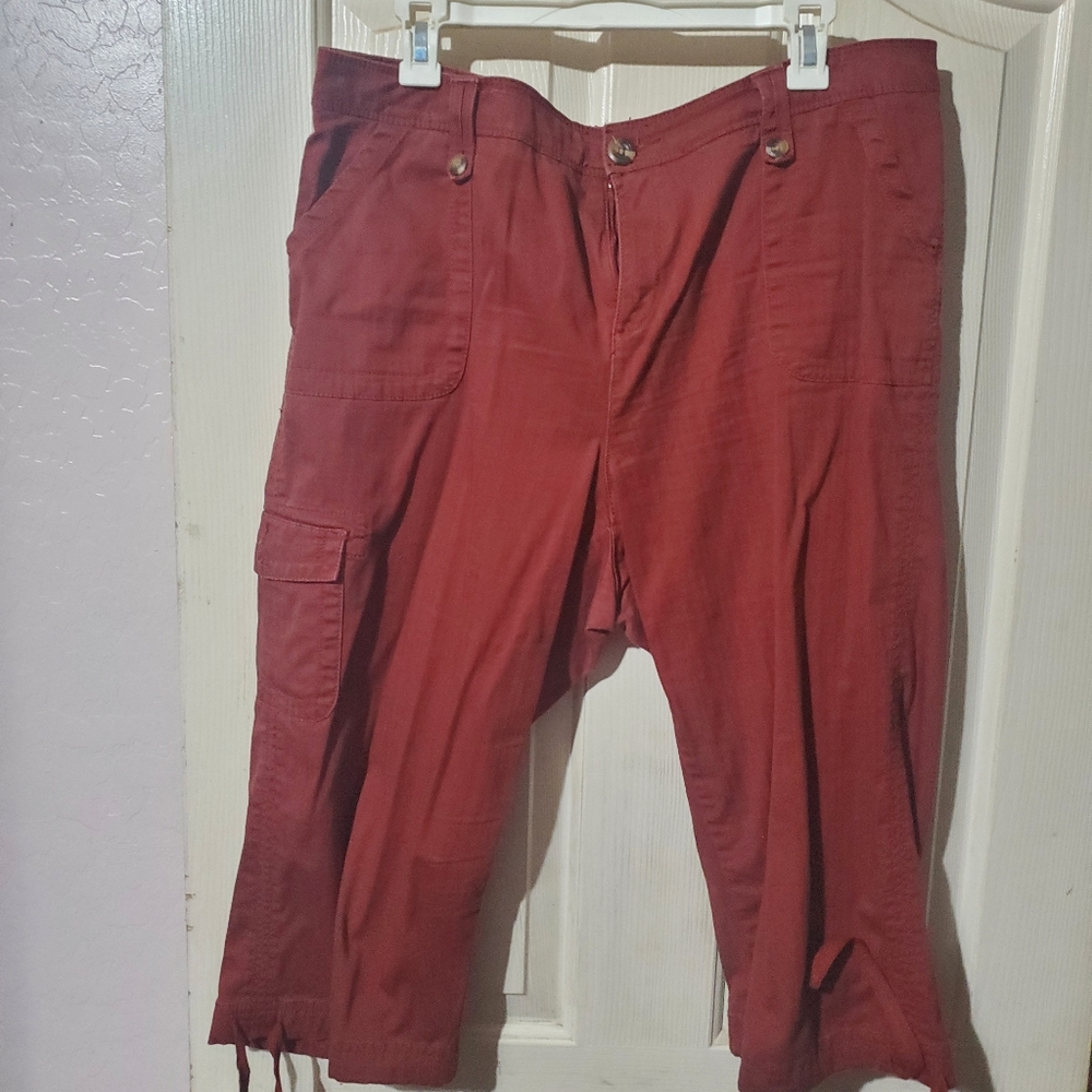 Capri's - Picture 5 of 12